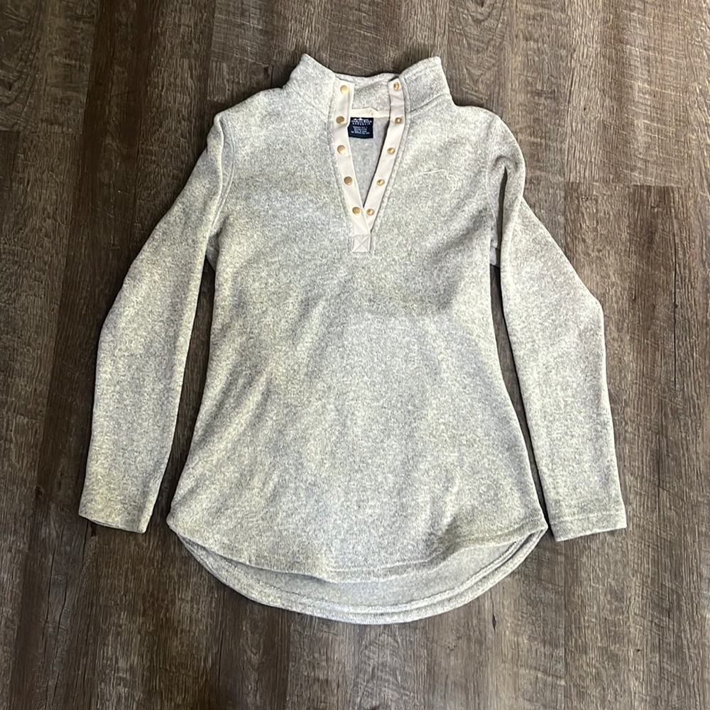 Buffalo trace women’s small polyester grey pullover